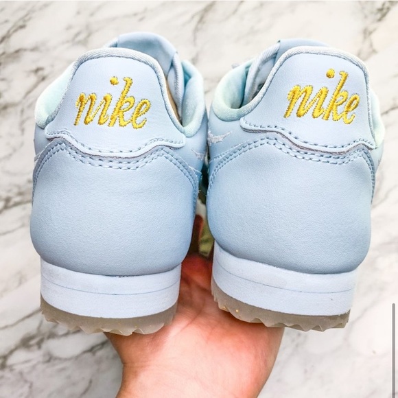 ♥️SOLD♥️Nike Cortez Blue Ocean Bliss Sneaker 7.5 - Picture 4 of 8
